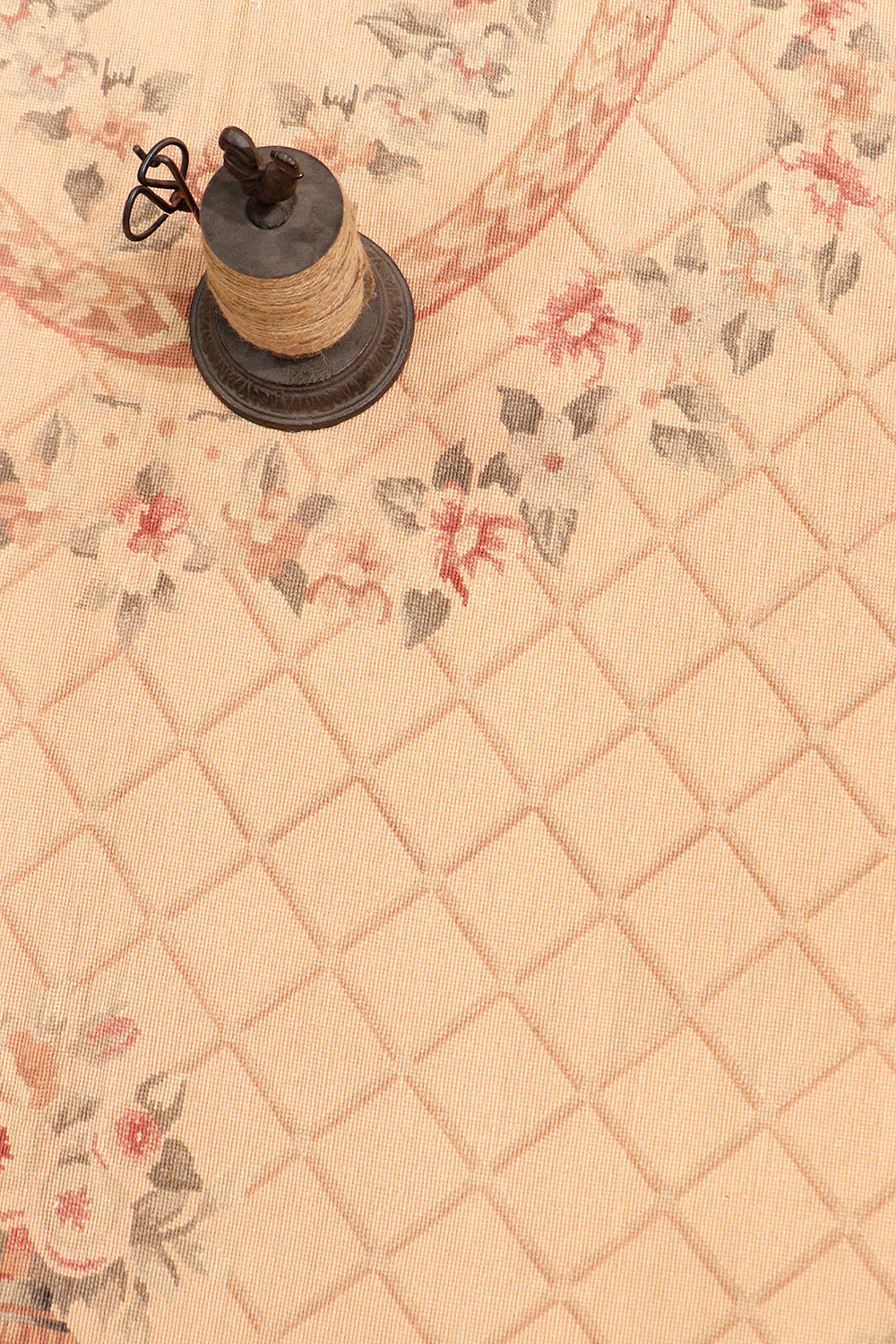 Pasargad - Abusson Collection Hand-Knotted Wool Area Rug 101'' x 139'' (59741)