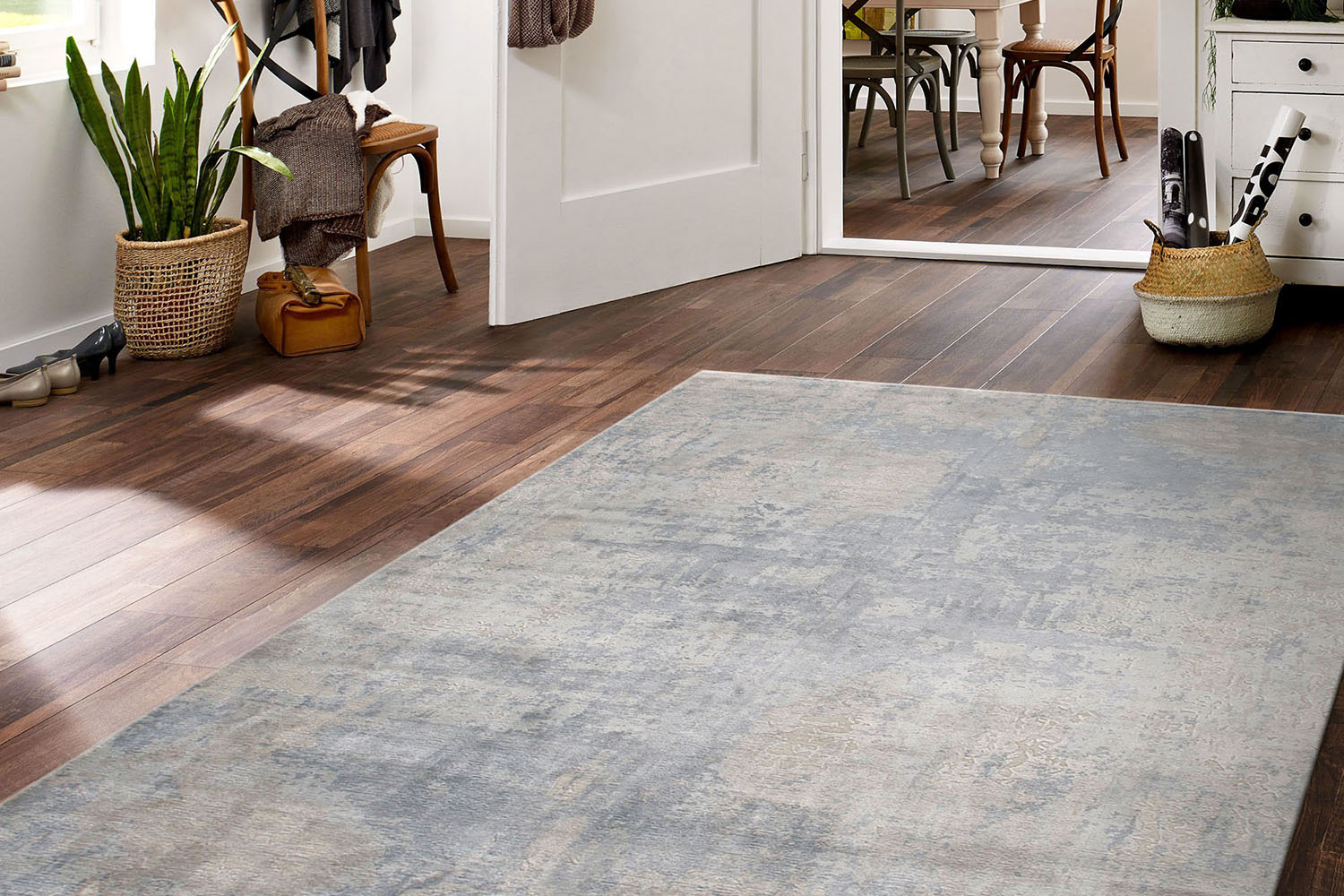 Pasargad Beverly Collection Hand-Loomed Silk Rug 72'' x 108'' (POP-8010 6X9)