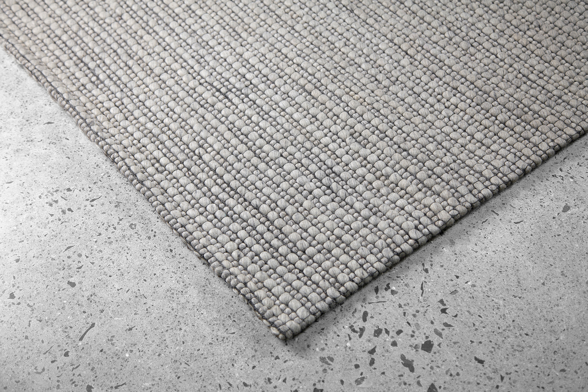 Renwil Bedford I Rug - Silver, 9,8" X 7,9"