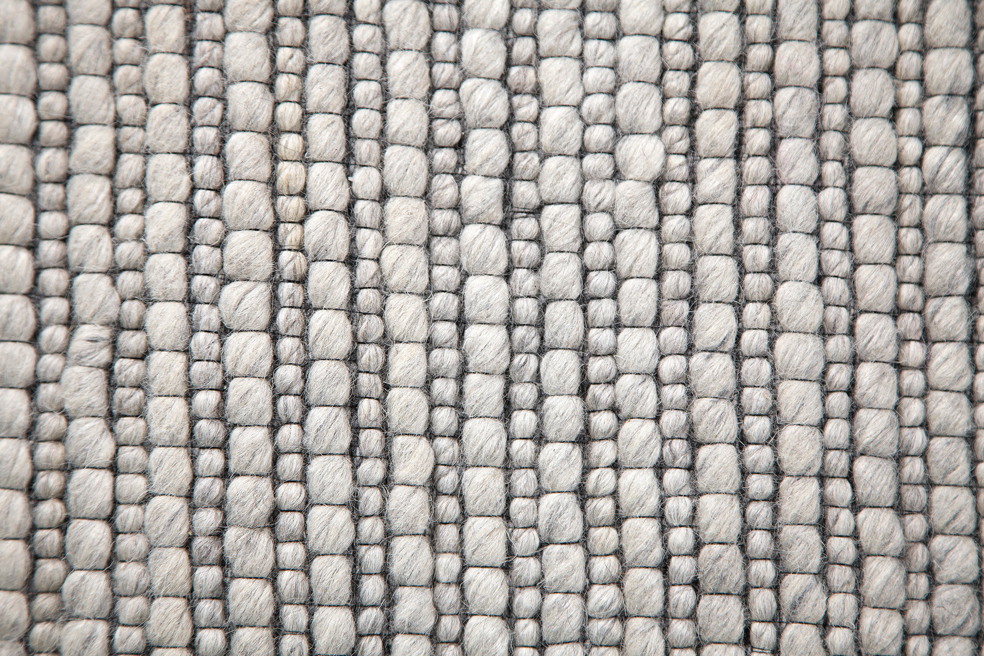 Renwil Bedford I Rug - Silver, 9,8" X 7,9"