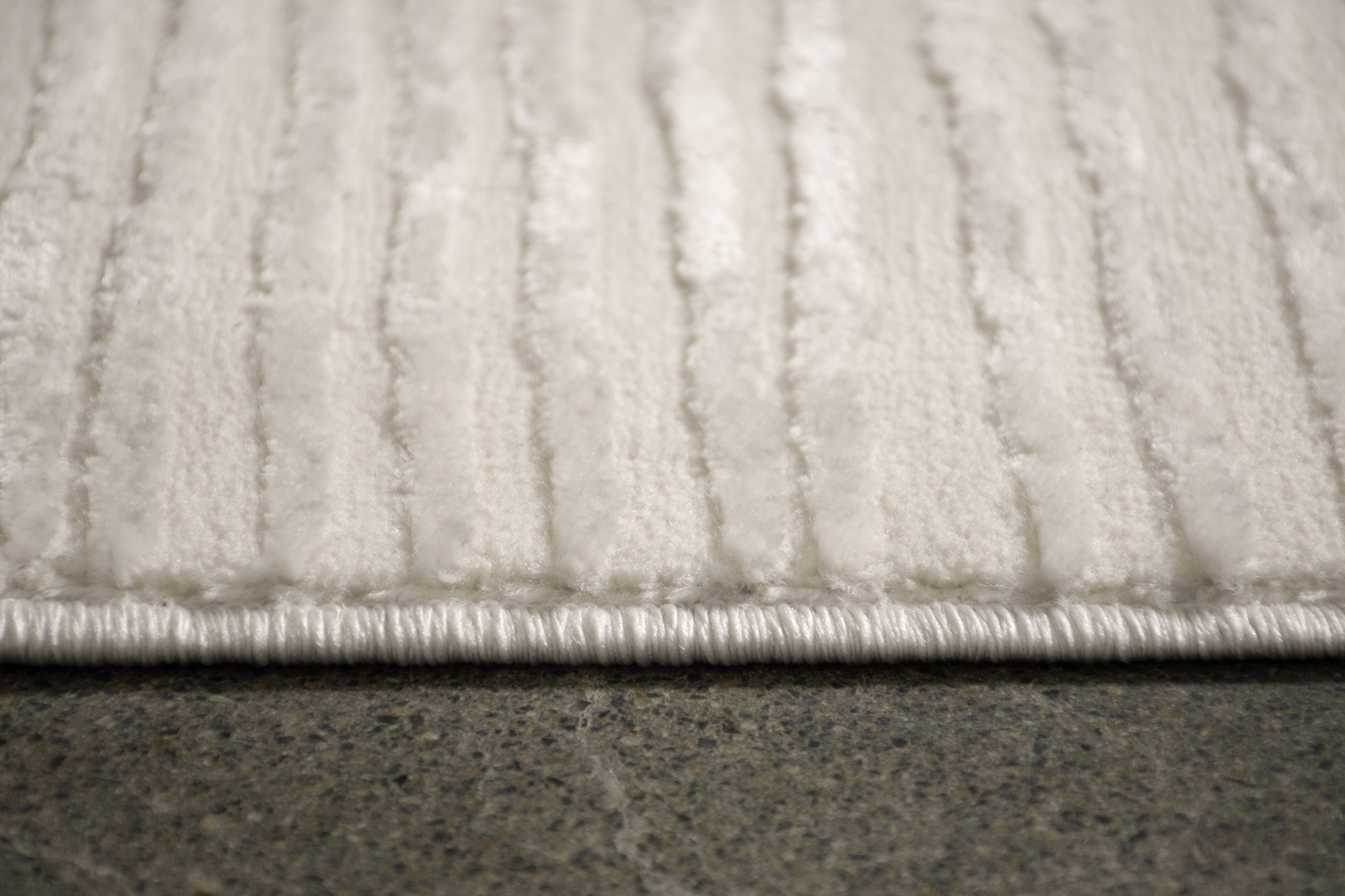 Renwil Camila 20082 Runner Rug - Light Cream/Light Gray, 2,6" X 10"
