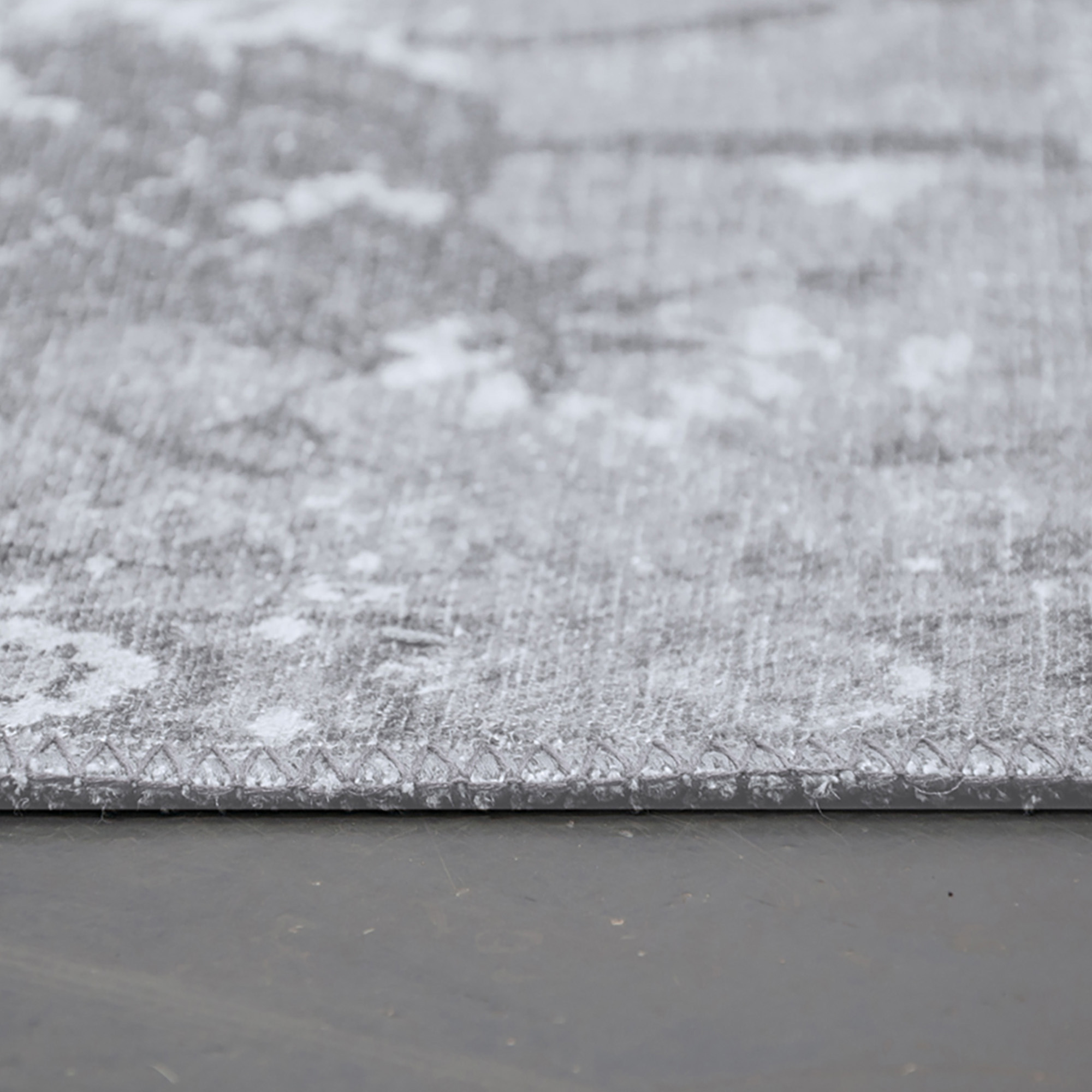 Renwil Laika Rug - Green/Cream, 2,6" x 8"