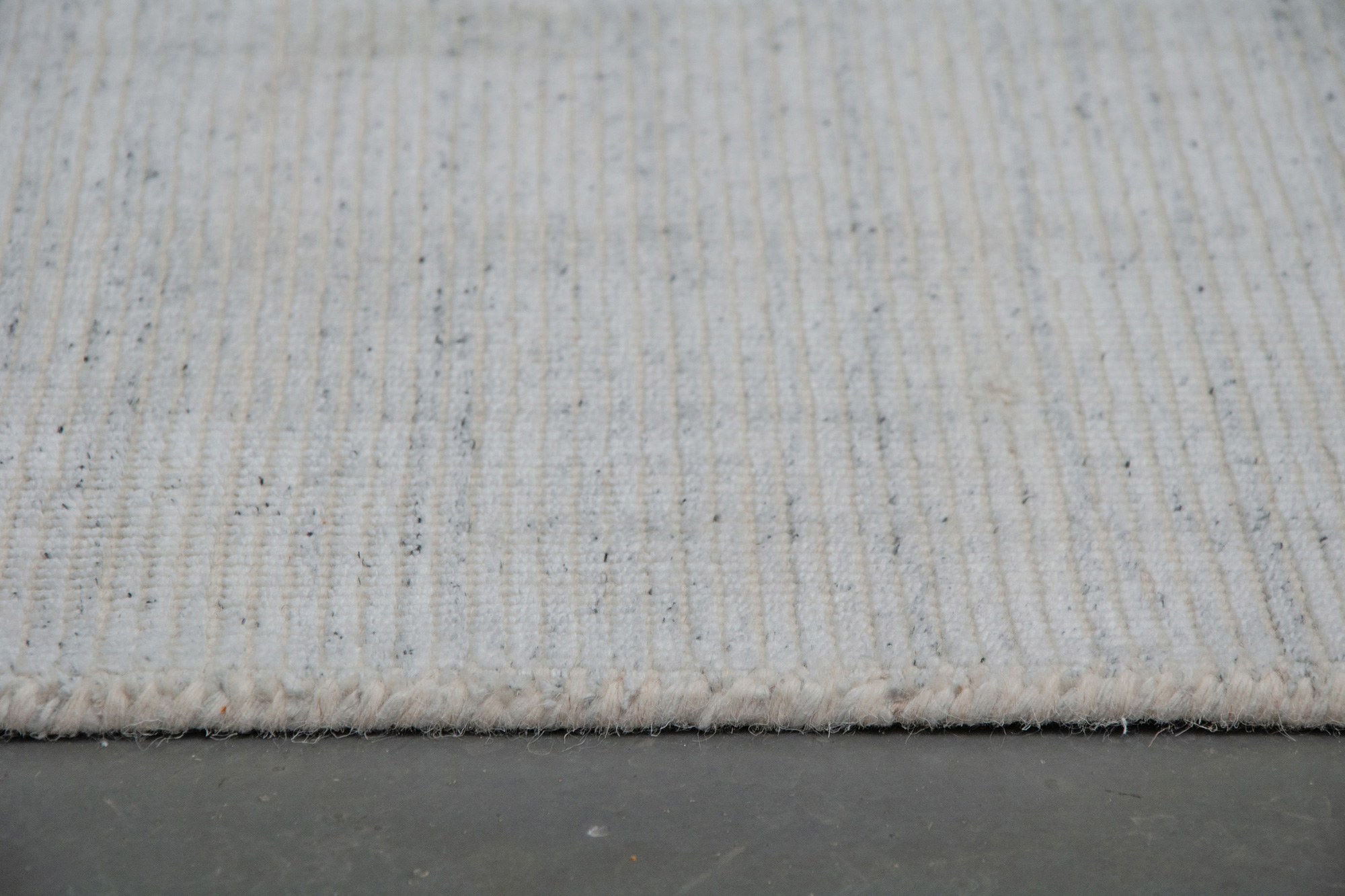 Renwil Shallot Rug - Beige Marble, 7,1" X 10,2"