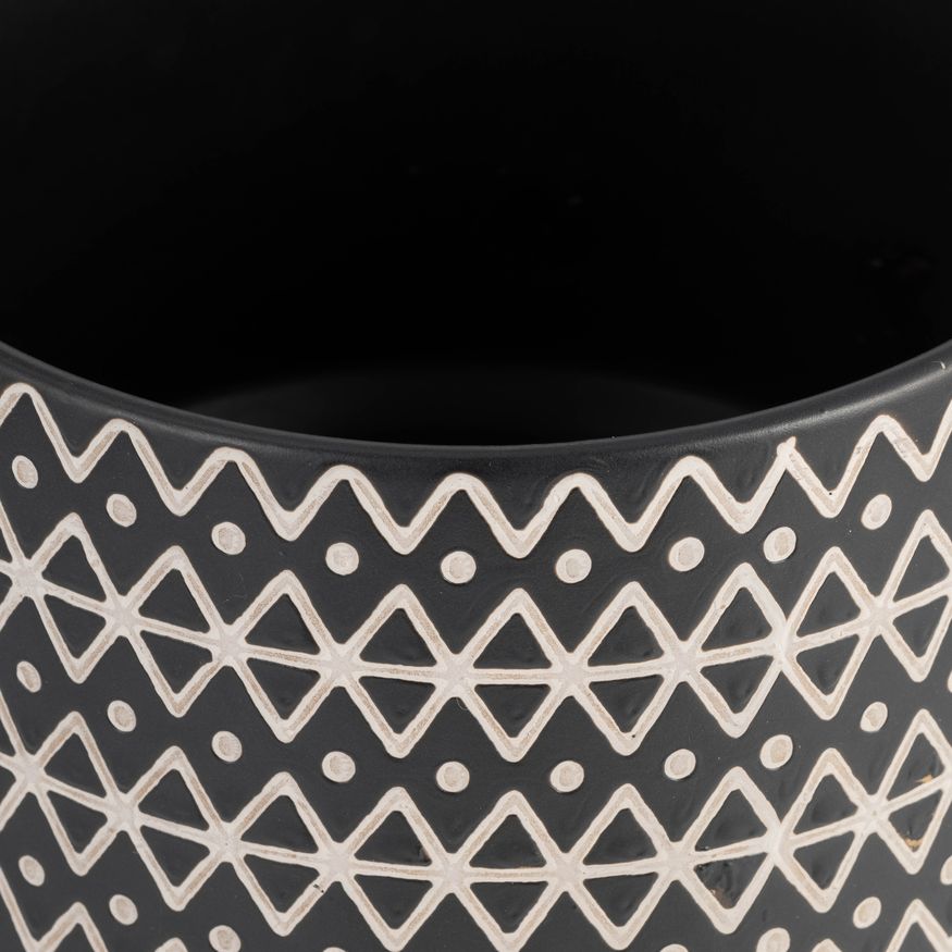 Sagebrook 7" Abstract Planter On Stand - Black