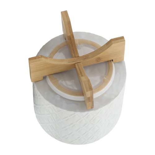 Sagebrook 8" Diamond Planter With Stand - White