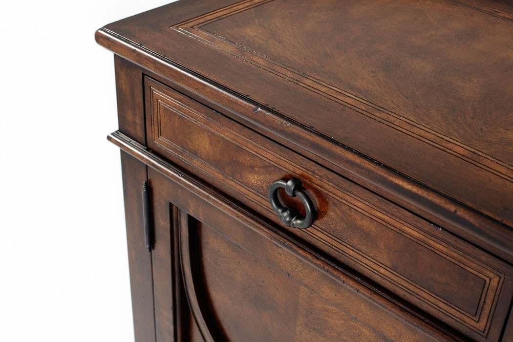 Theodore Alexander - Villa Olmo Sideboard