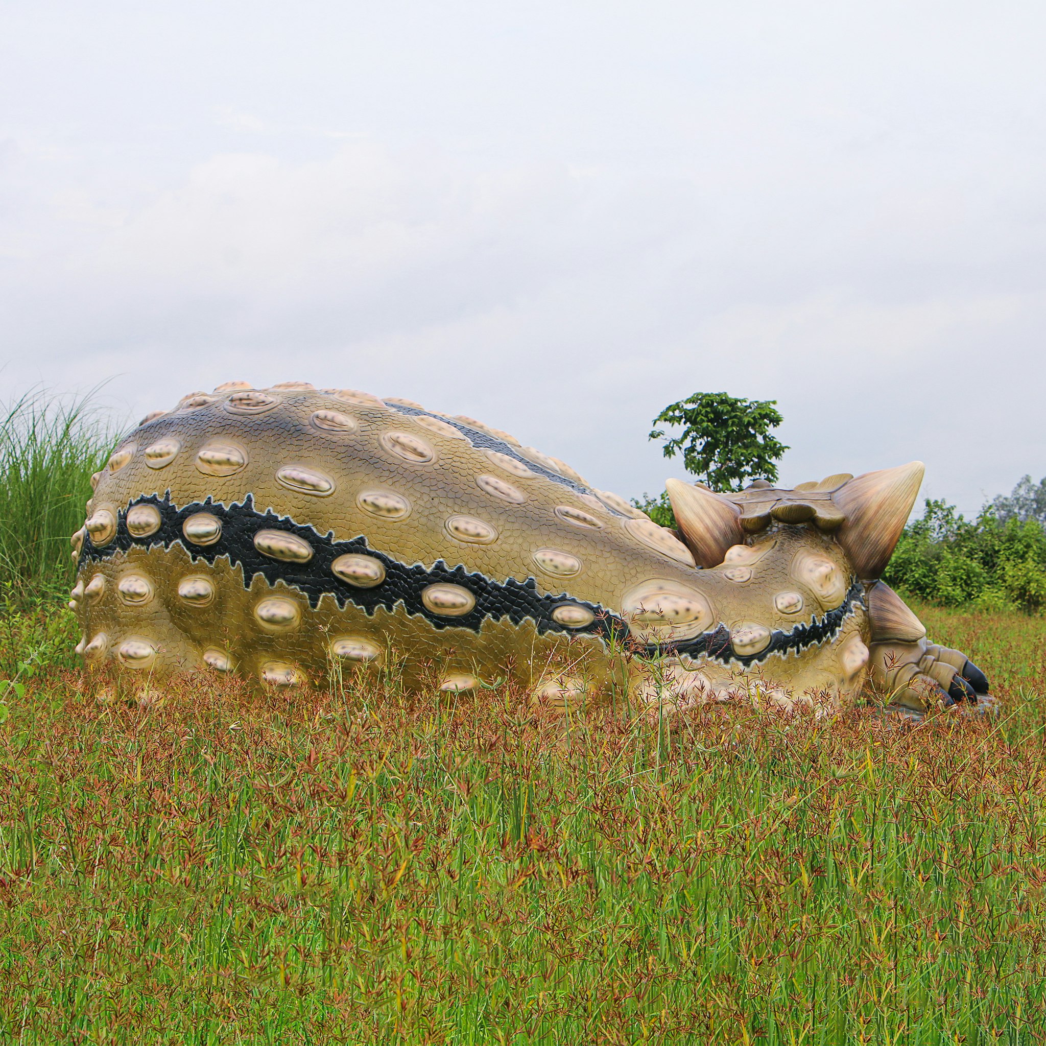 Toscano - Snoozing Giant Ankylosaurus Dinosaur Statue