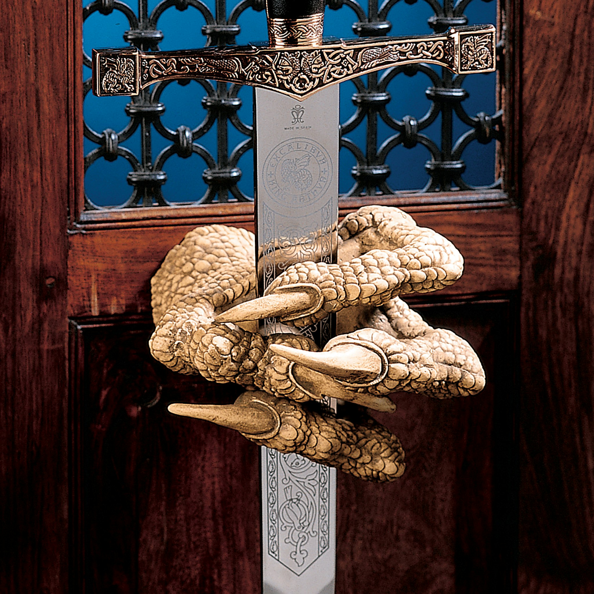 Toscano - Dragons Thorne MacGarvey Claw Sword Hanger Wall Sculpture Set