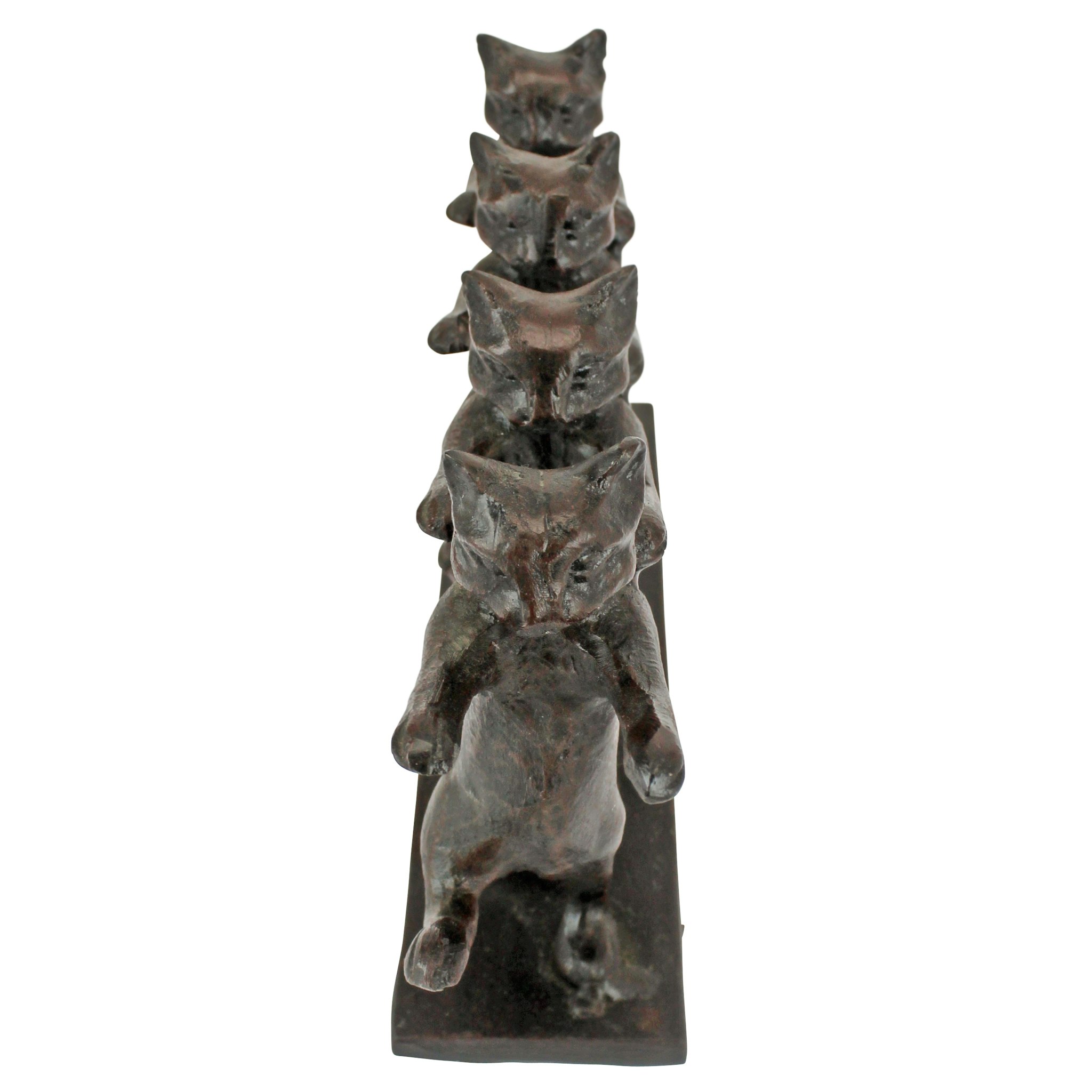 Toscano - Chorus Line Cats Statue