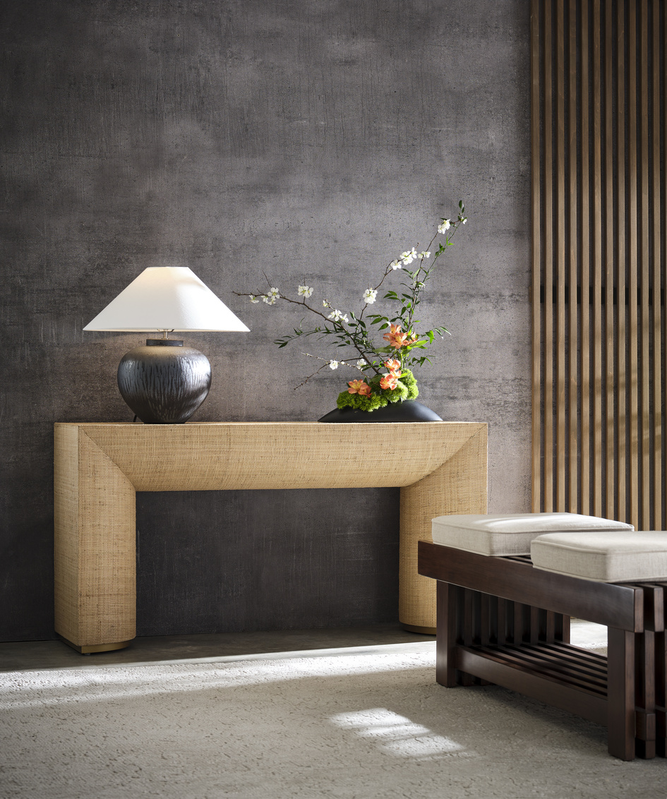 Wildwood - Kuro Table Lamp in Shiga/Black