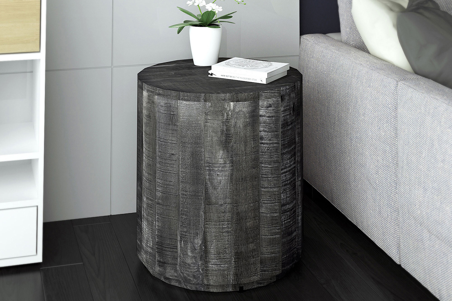Worldwide - Eva Round Accent Table